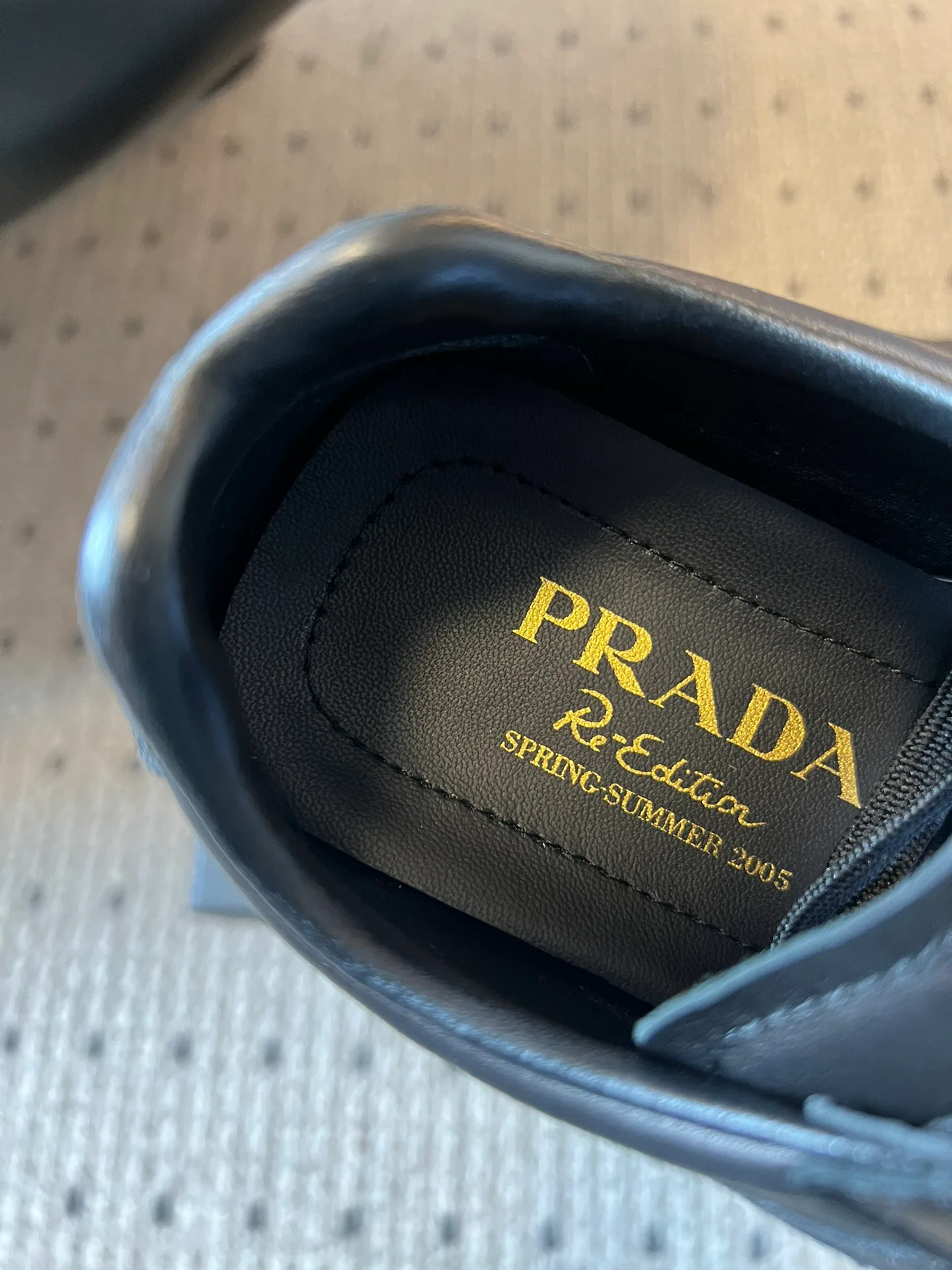 Кроссовки Женские Prada 10496705
