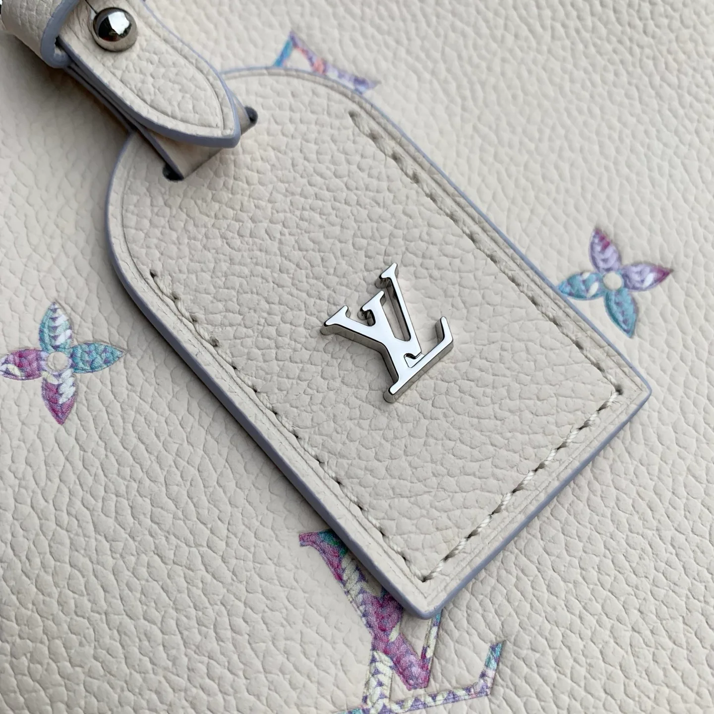 Классические Сумки Женские Louis Vuitton 18147487