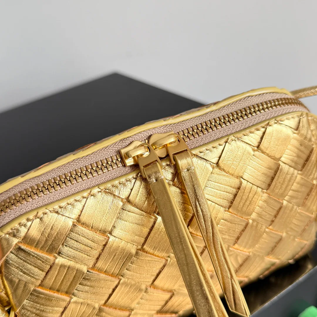 Сумки На Ремне Женские Bottega Veneta 11386899