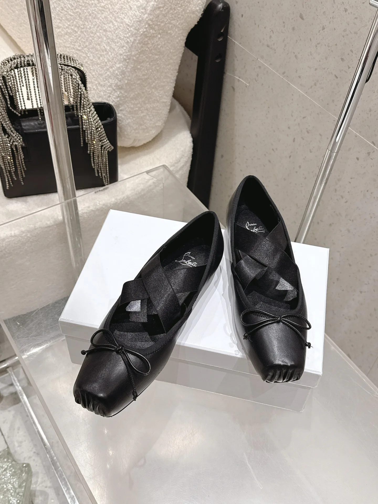 Туфли Женские Christian Louboutin 13078803