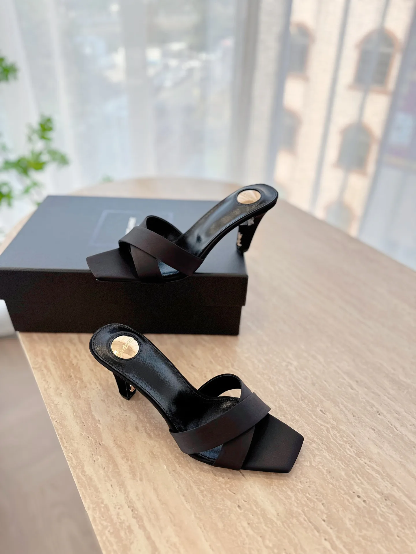 Босоножки Женские Saint Laurent 12815344