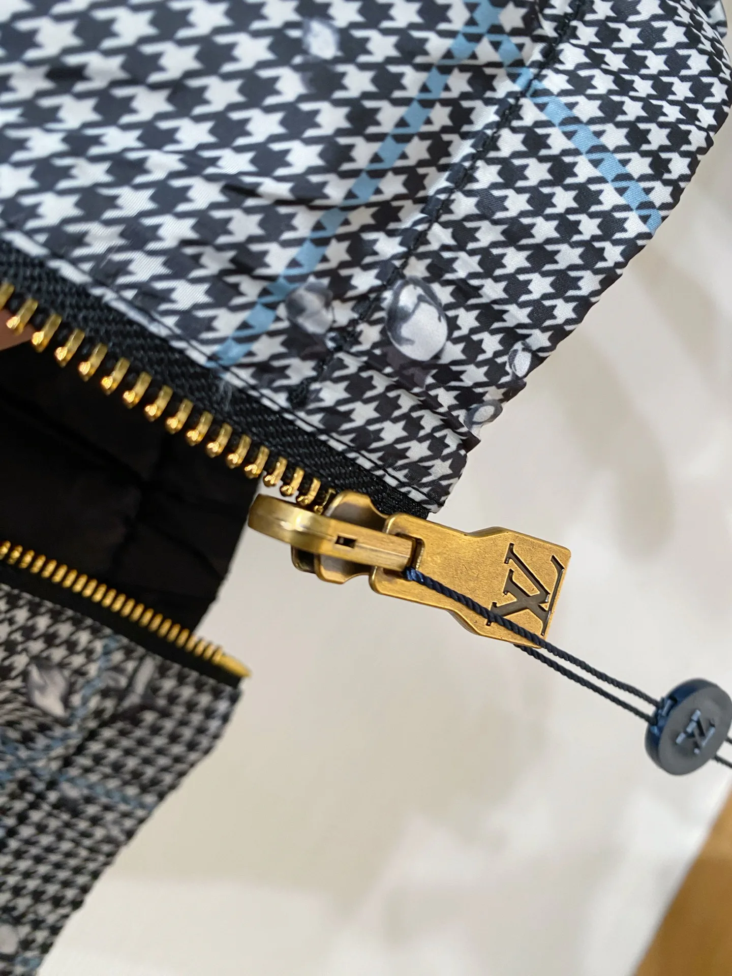 Куртки И Пуховики Мужские Louis Vuitton 11392168