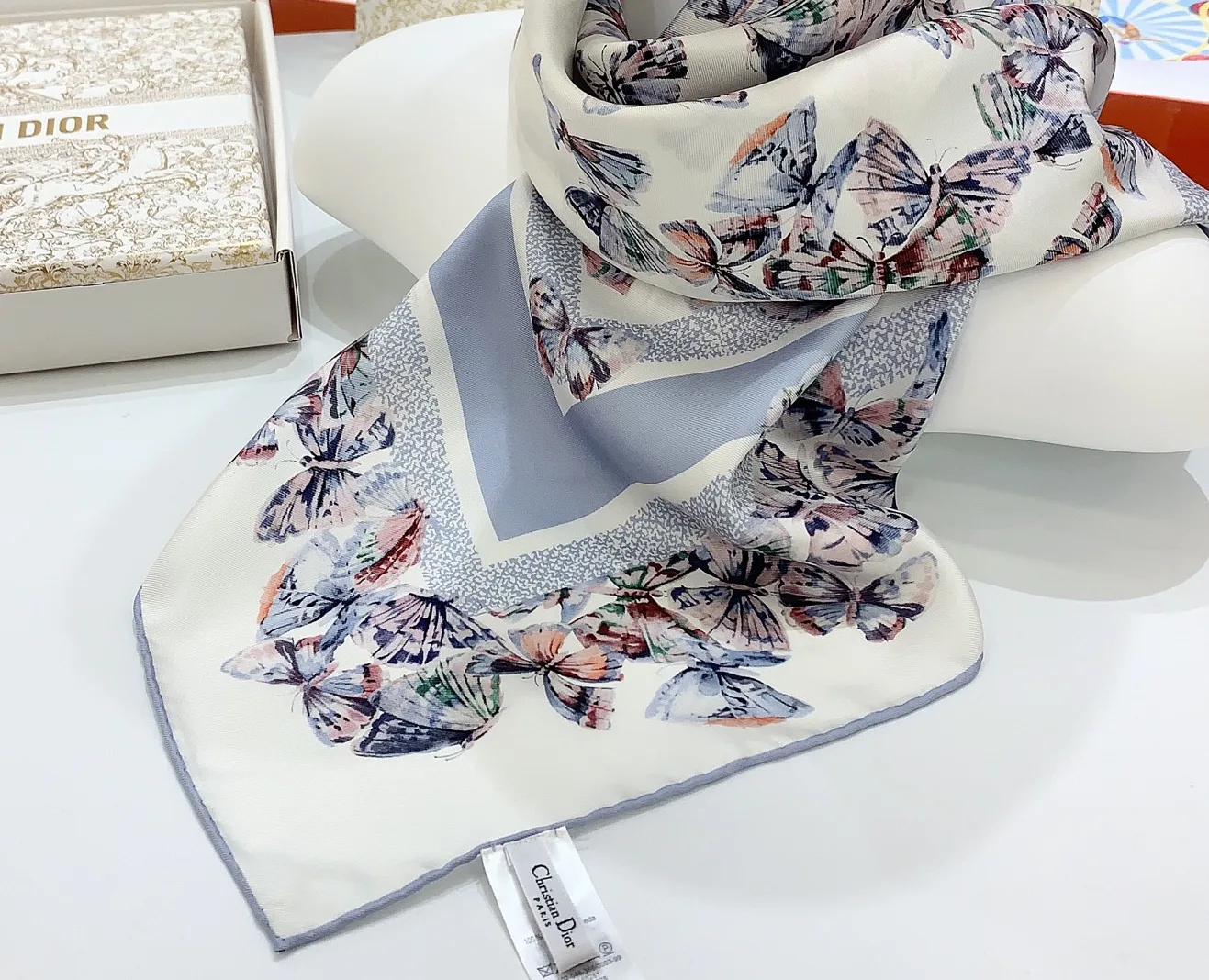 Платки Christian Dior 11148541