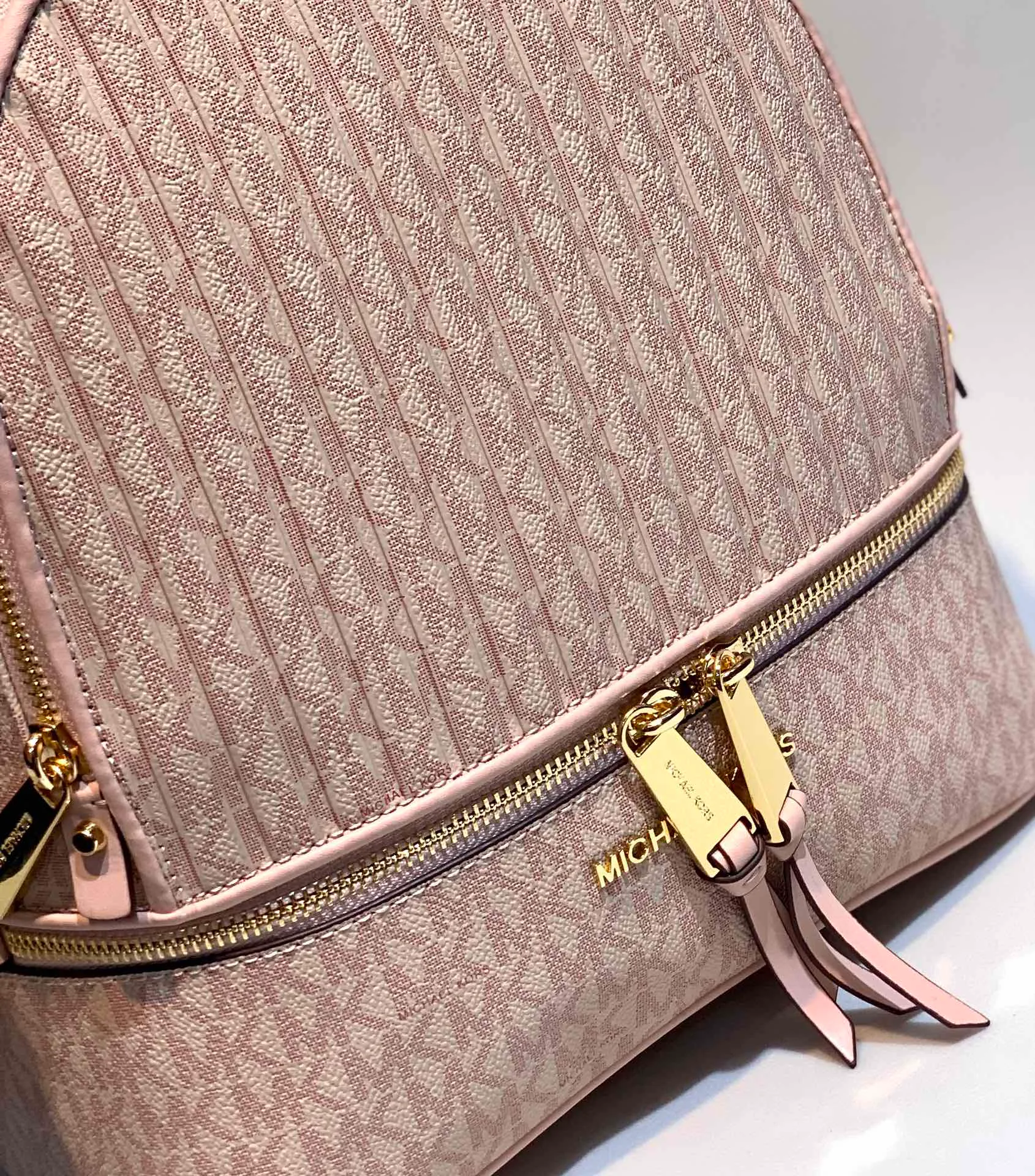 Рюкзаки Женские Michael Kors 803332