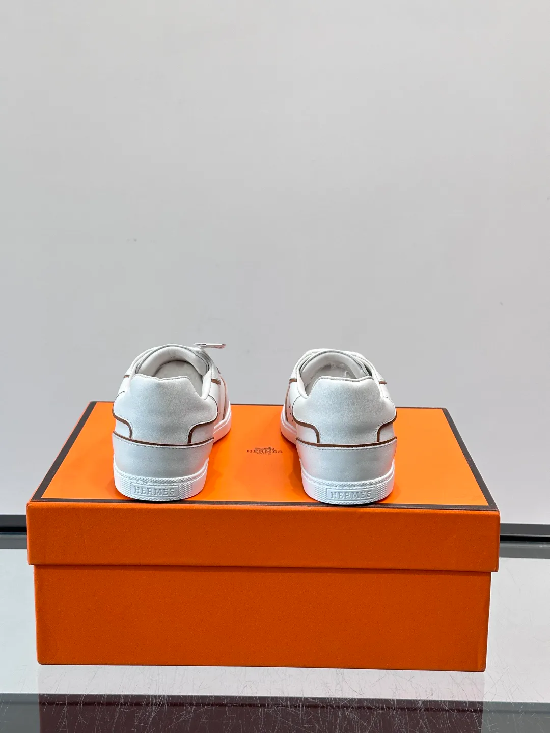 Кроссовки Женские Hermes 18102930
