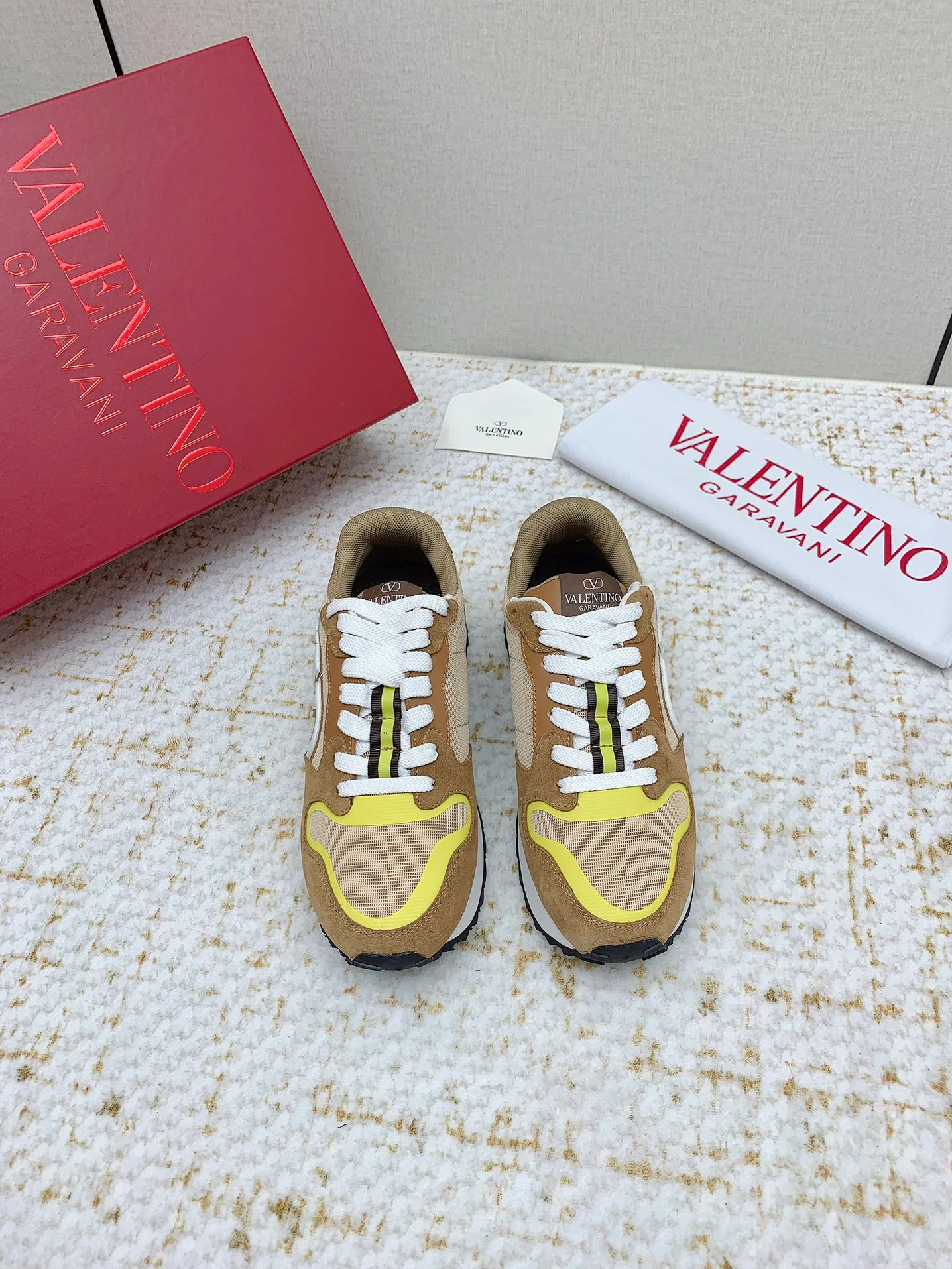 Кроссовки Женские Valentino 11070142