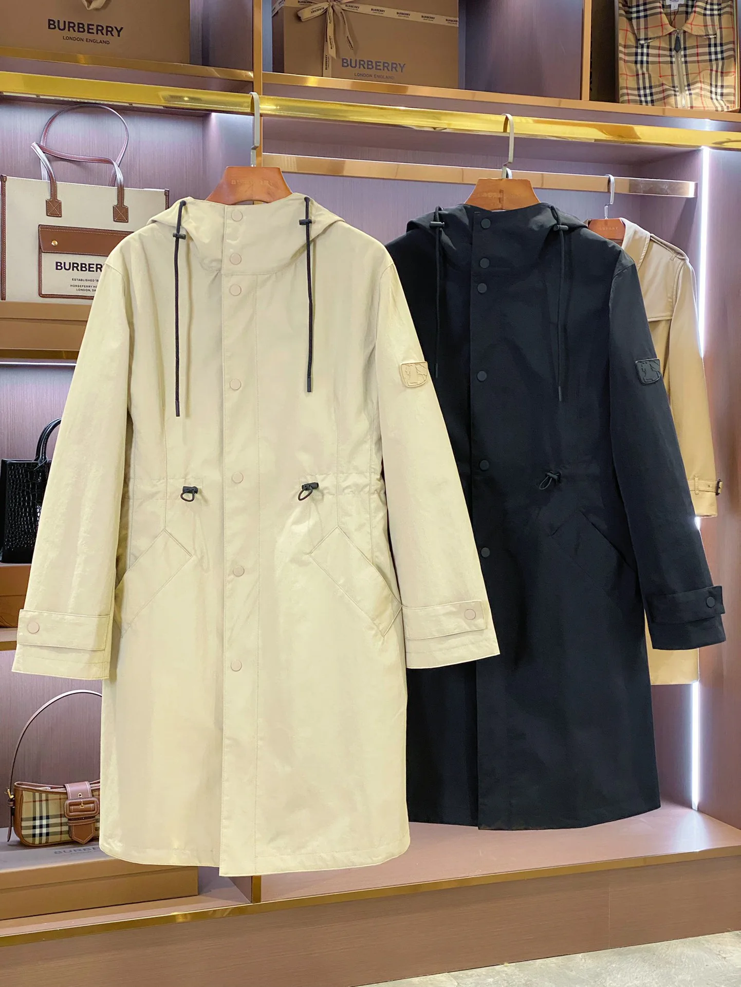 Куртки Женские Burberry 2140