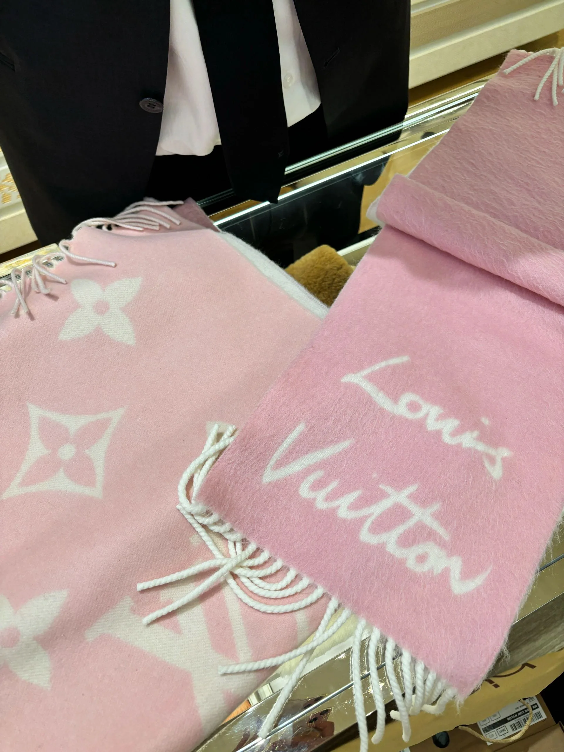 Шарфы Louis Vuitton 1609