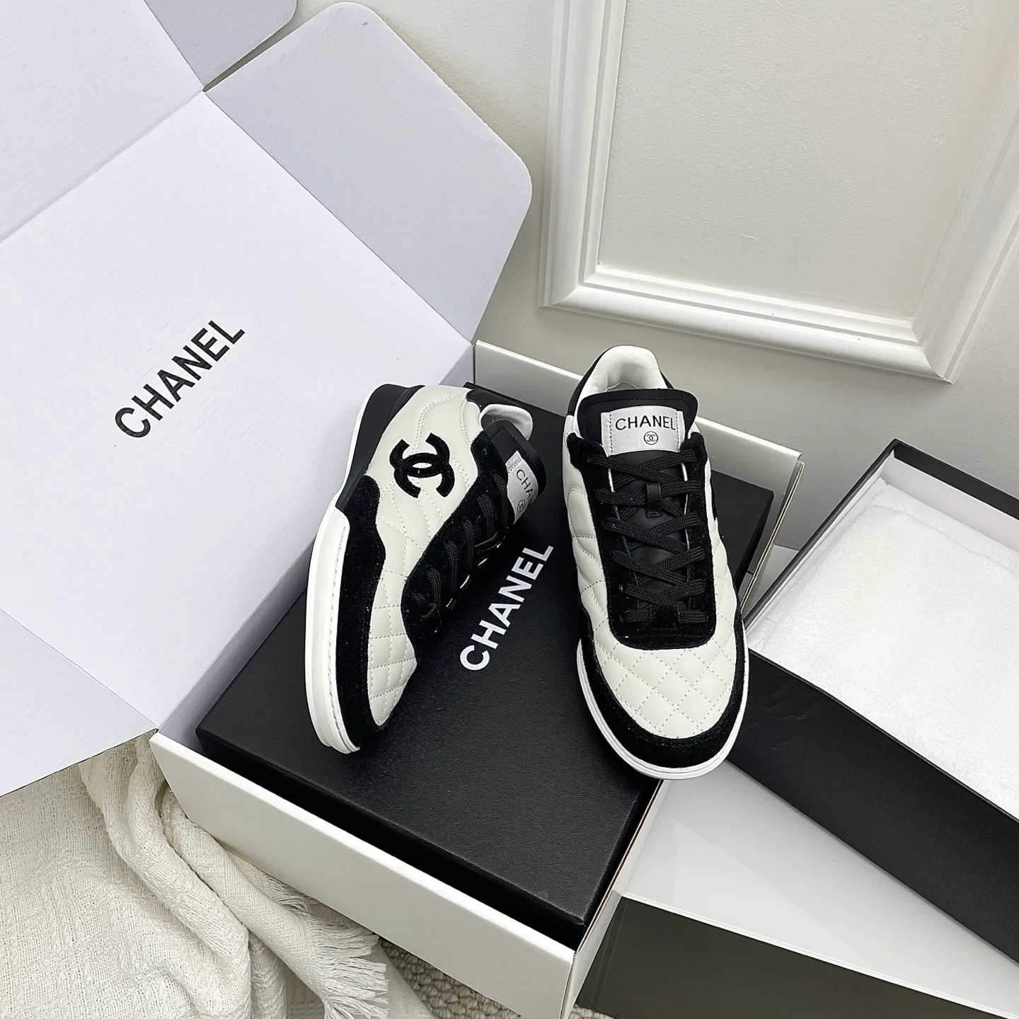 Кроссовки Женские Chanel 11498215
