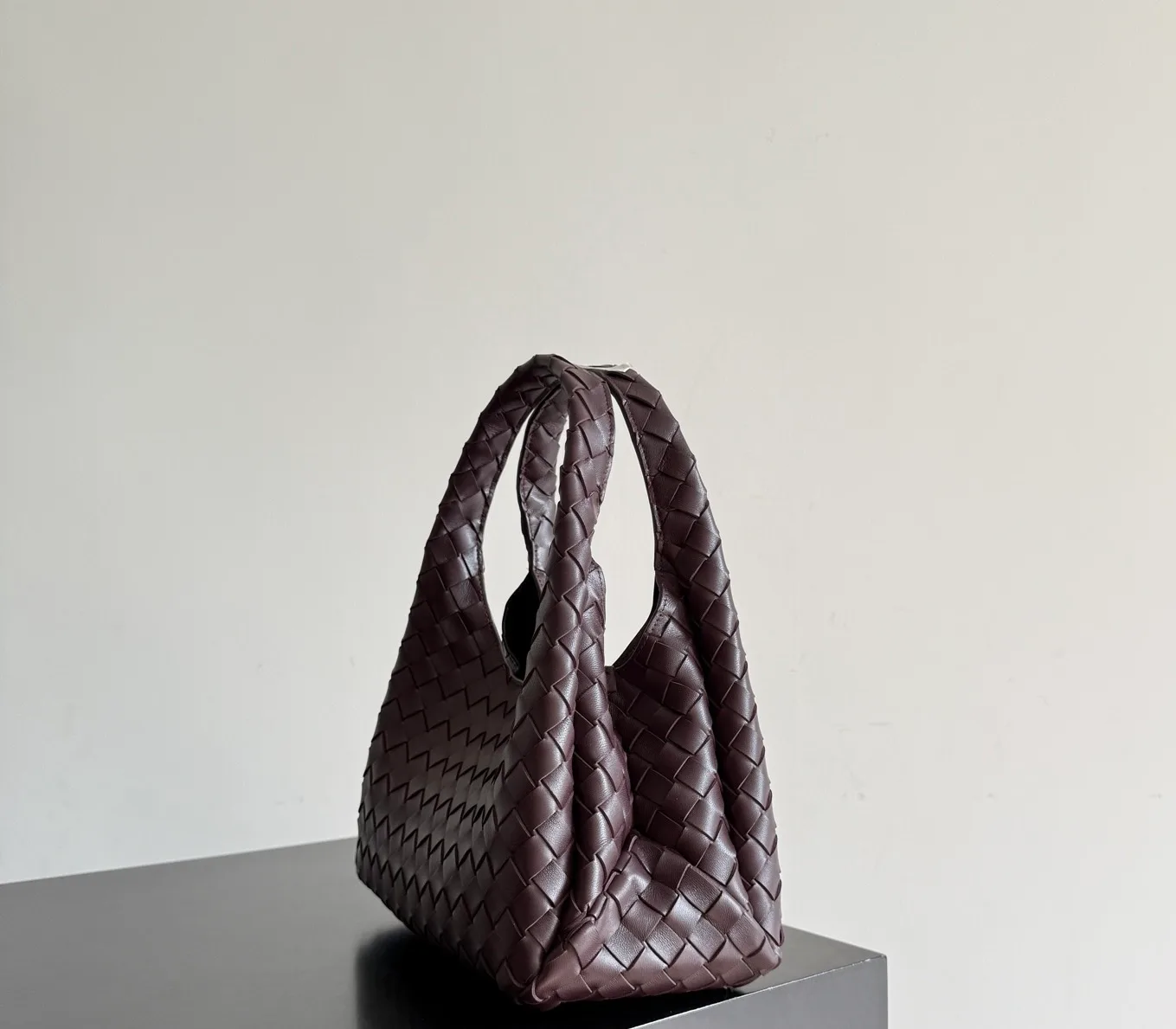 Классические Сумки Женские Bottega Veneta 17533721