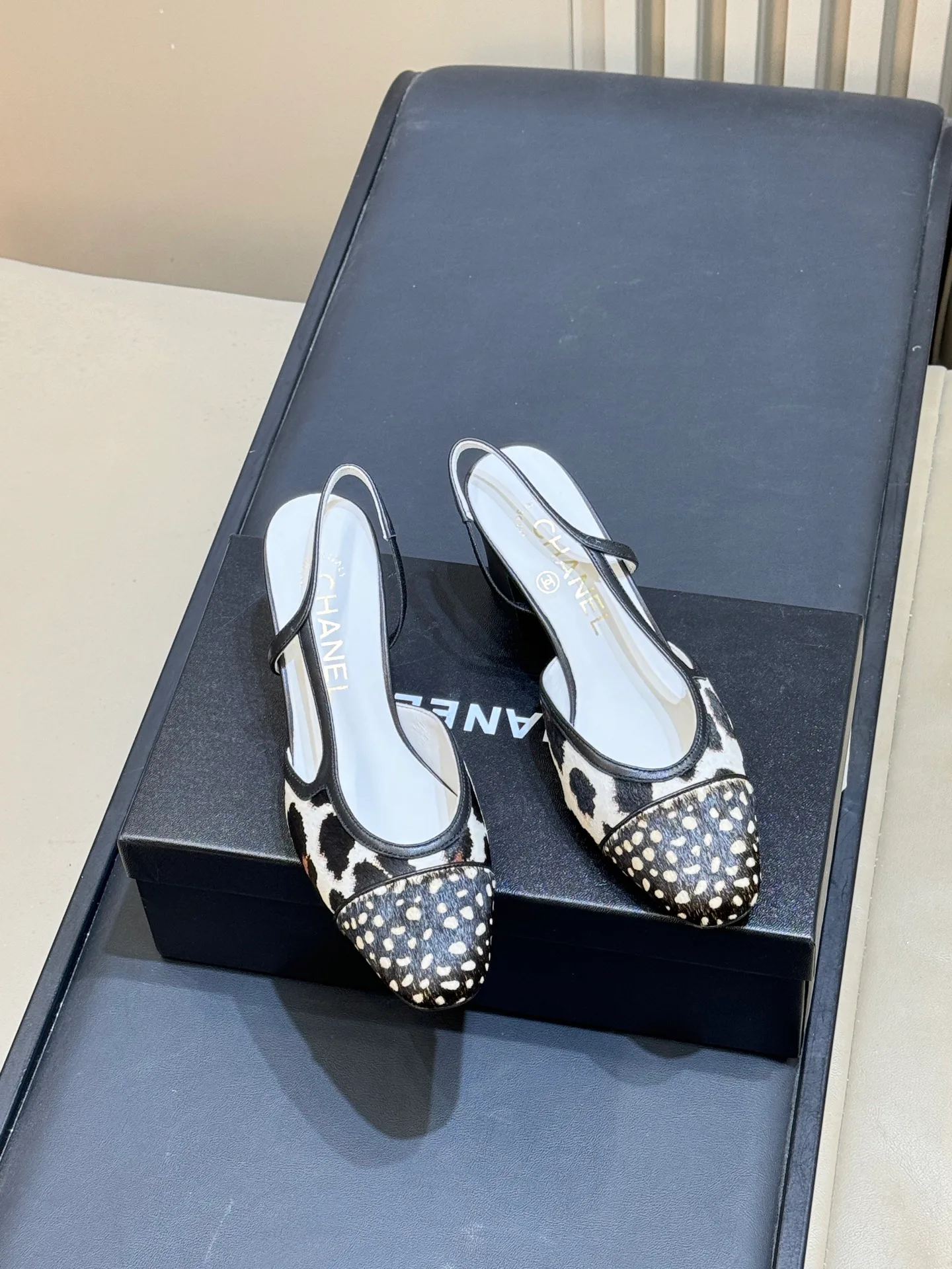 Босоножки Женские Chanel 17490880