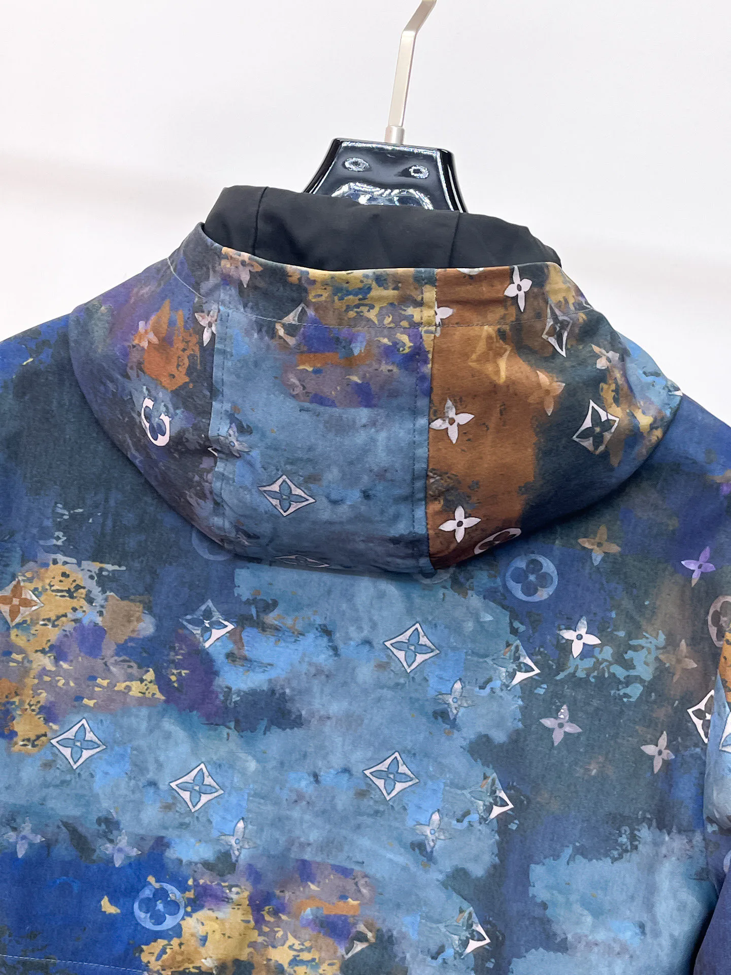 Куртки И Пуховики Женские Louis Vuitton 5899061