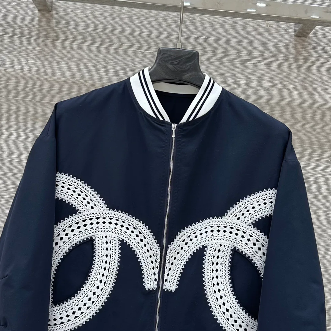 Куртки И Пуховики Женские Chanel 34201