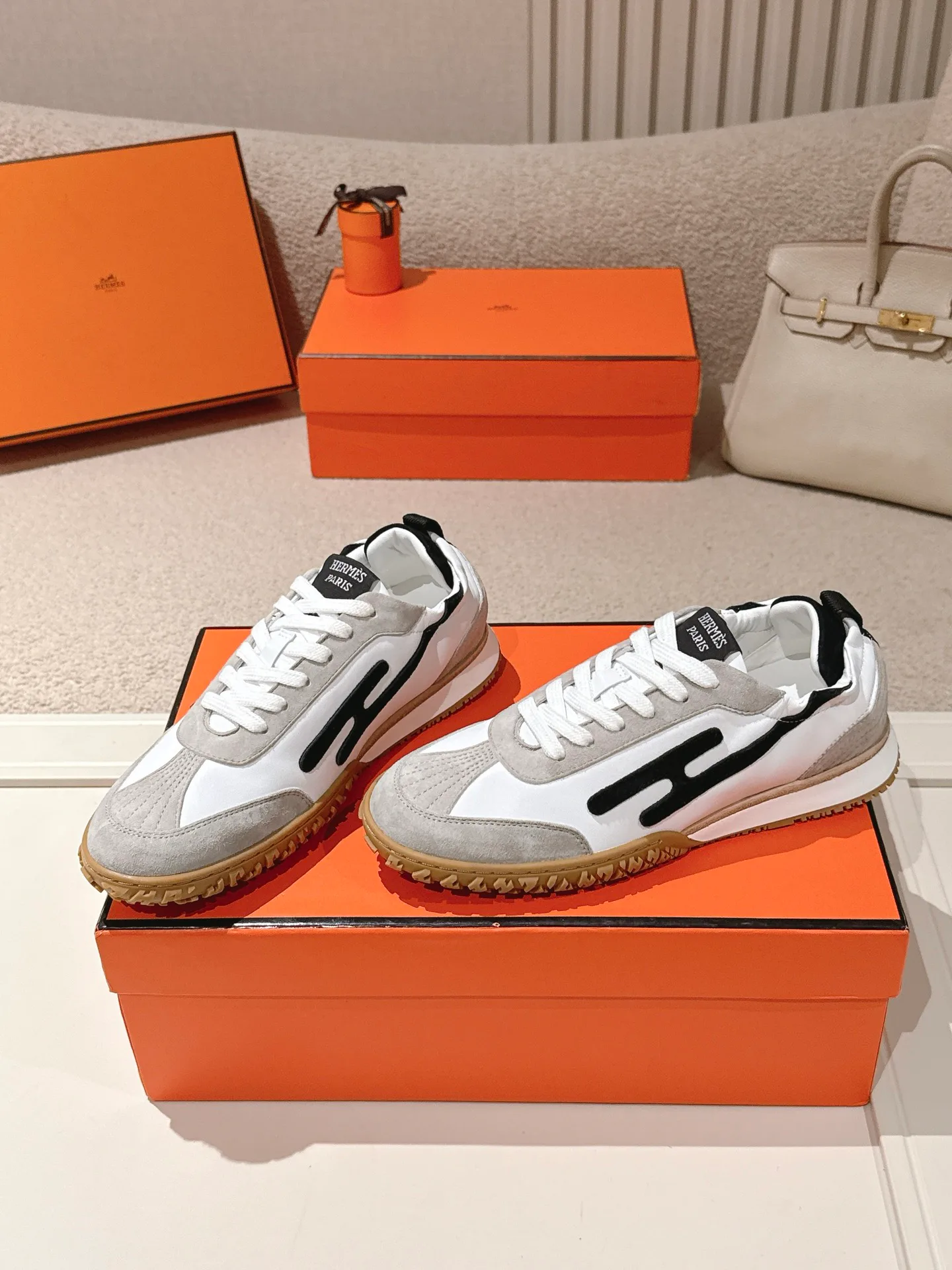 Кроссовки Женские Hermes 17429944