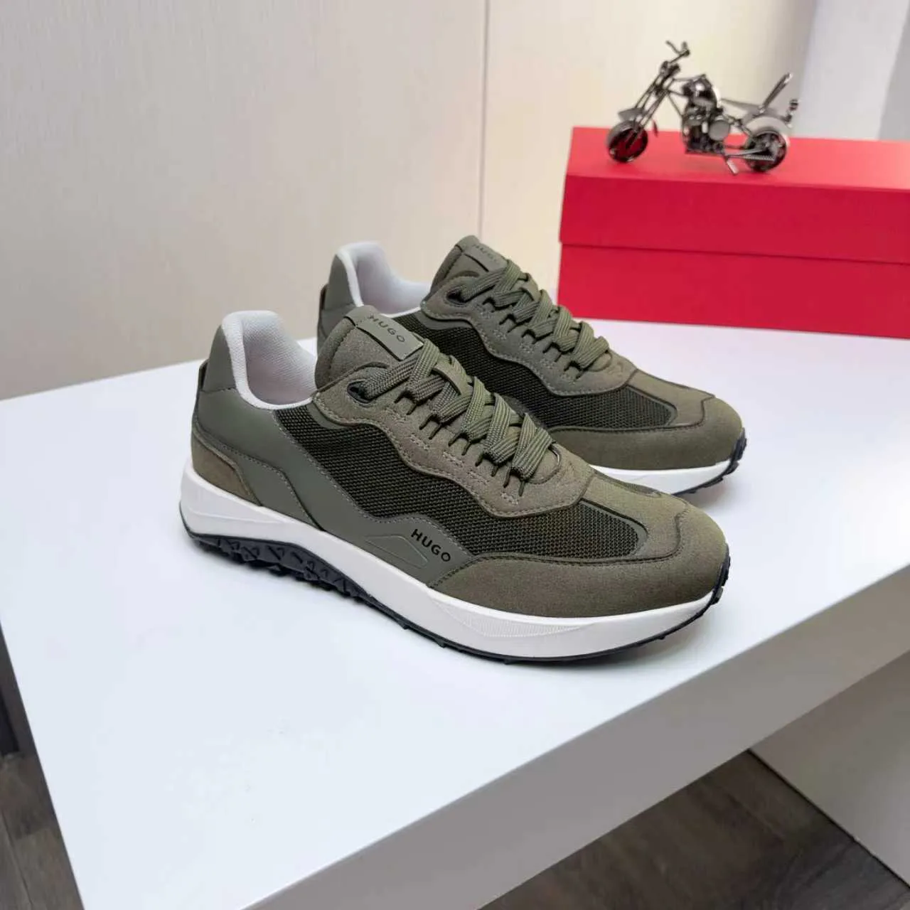 Кроссовки Мужские Hugo Boss 235998