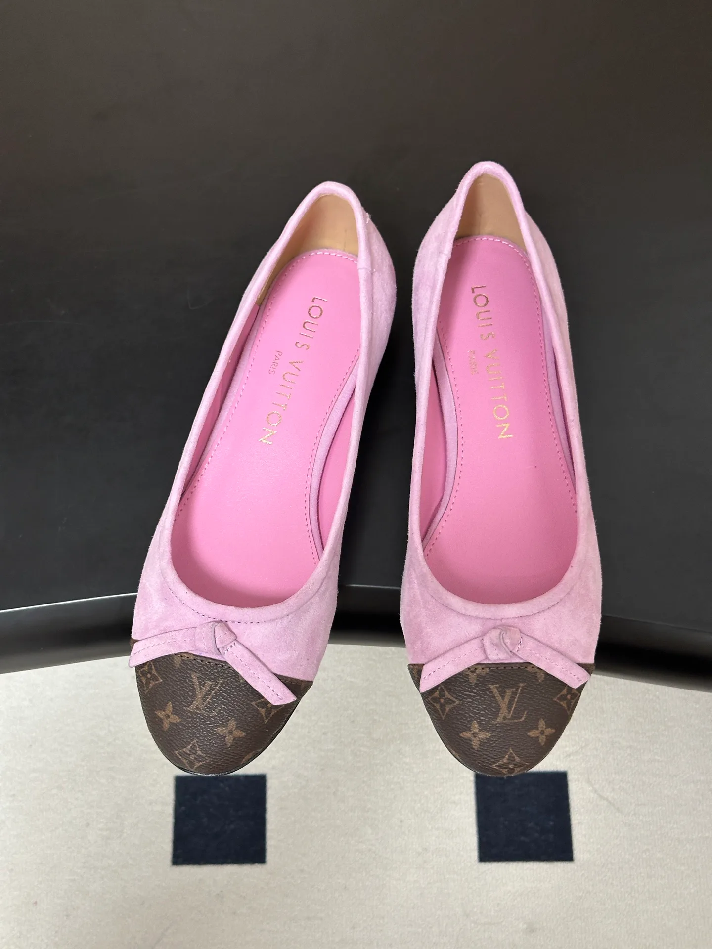 Балетки Женские Louis Vuitton 18049408