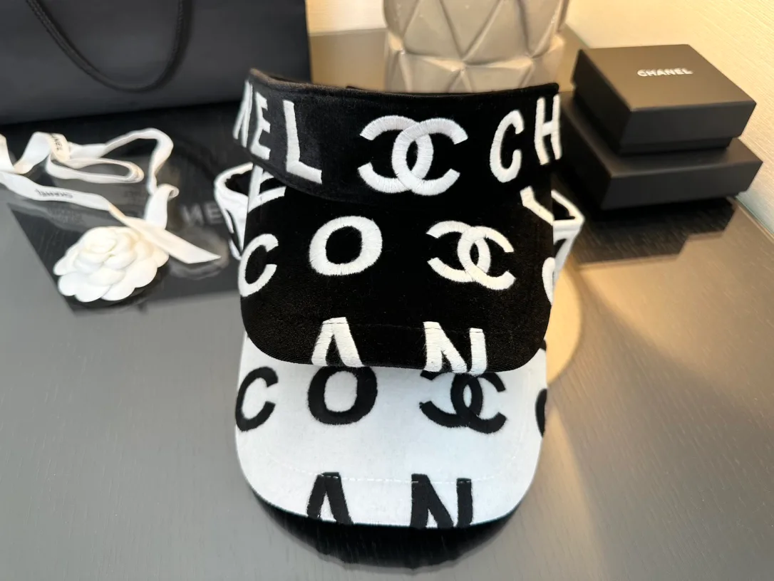 Головные Уборы Chanel 10056443