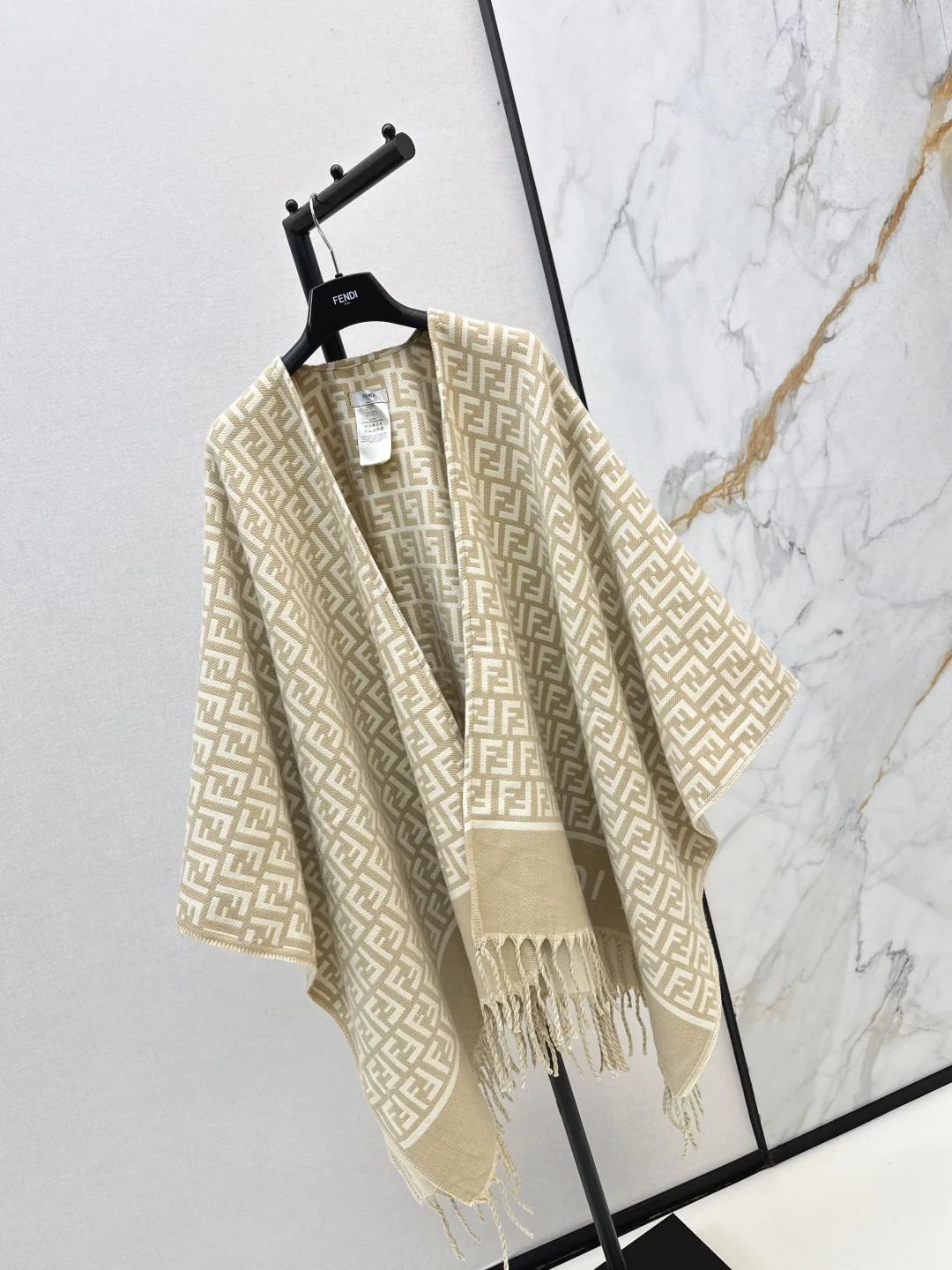 Шарфы Fendi 1139695