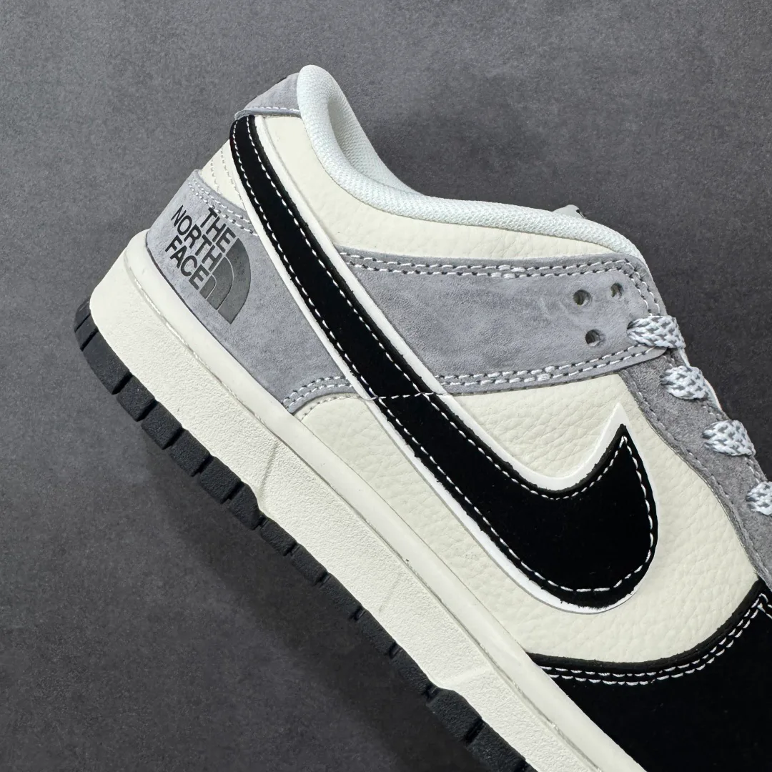 Кроссовки Женские Nike 810792