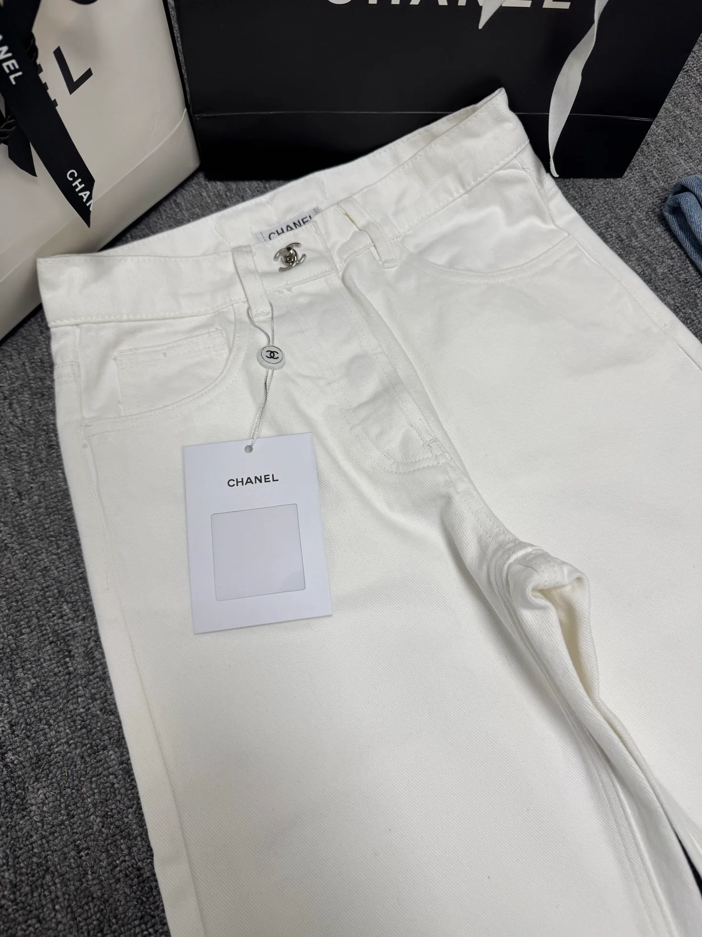 Джинсы Женские Chanel 12705564