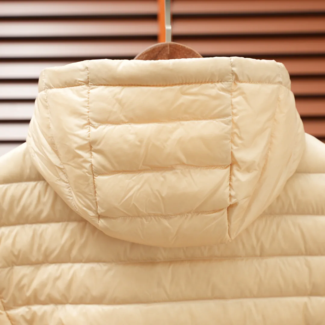 Куртки И Пуховики Женские Moncler 18883070