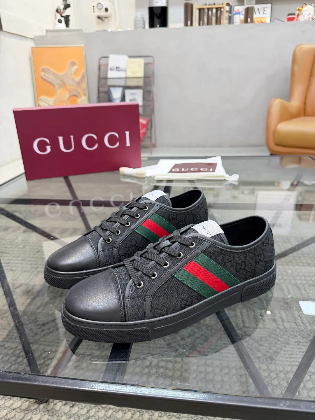 Кроссовки Женские Gucci 18346399