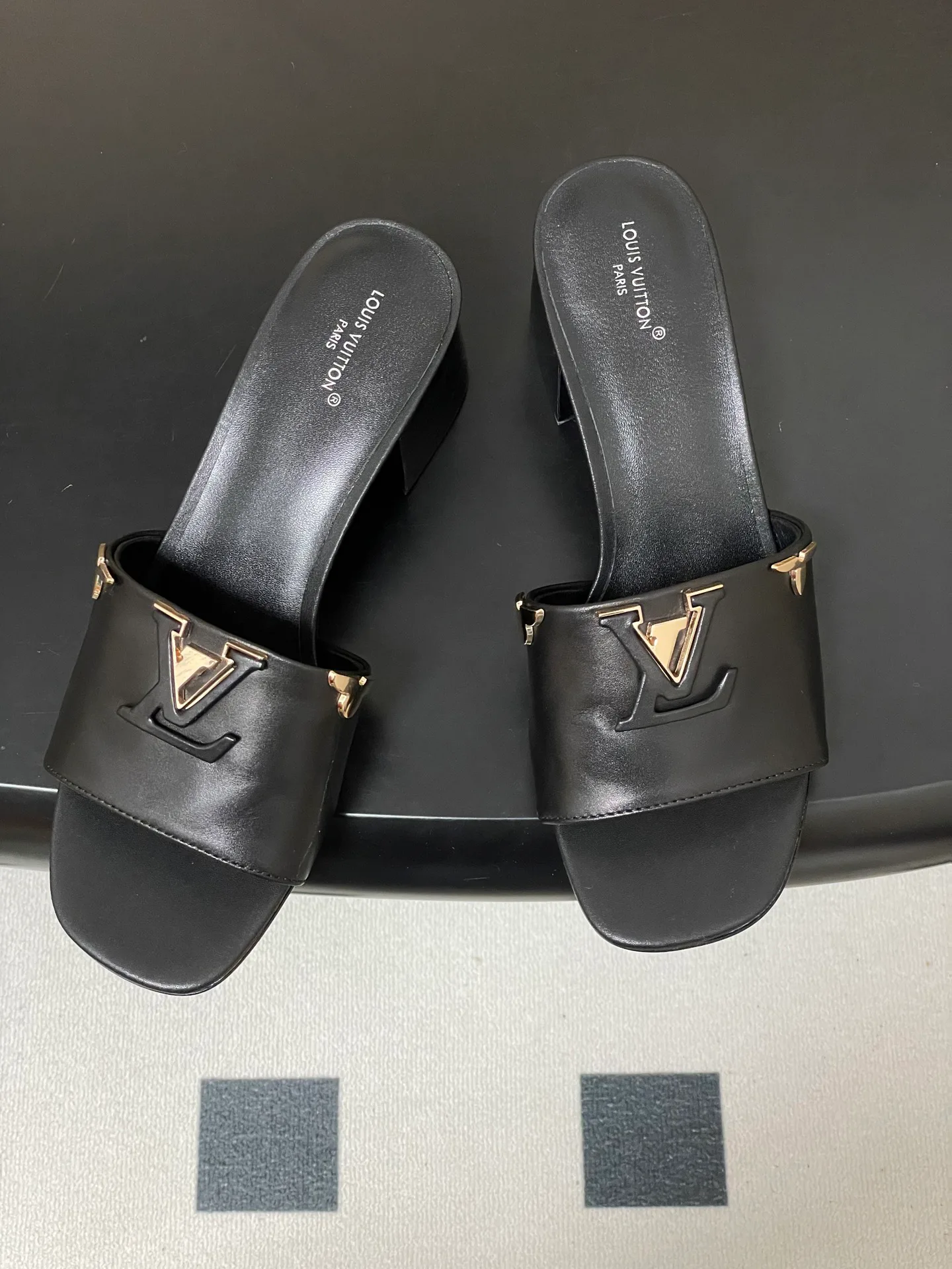 Сандалии Женские Louis Vuitton 2597168