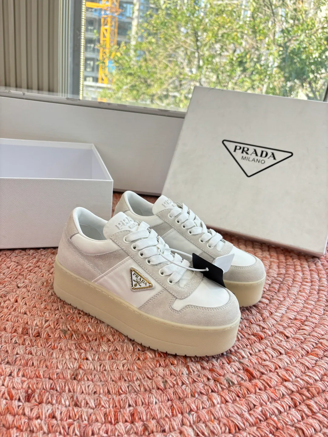 Кроссовки Женские Prada 10447002