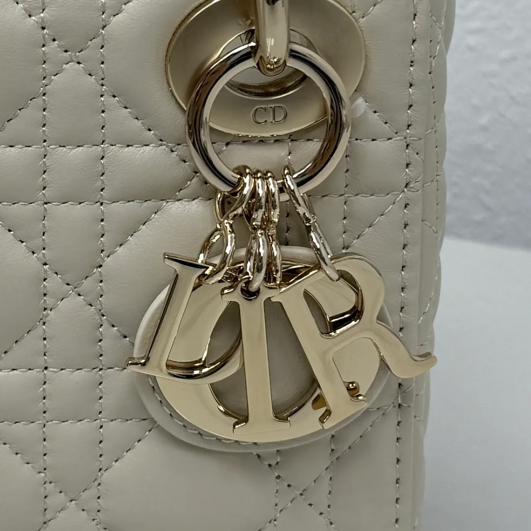 Классические Сумки Женские Christian Dior 18116407
