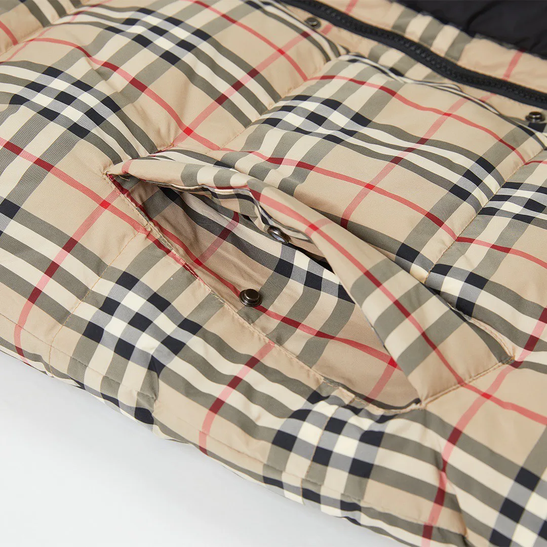 Жилеты Женские Burberry 18990854