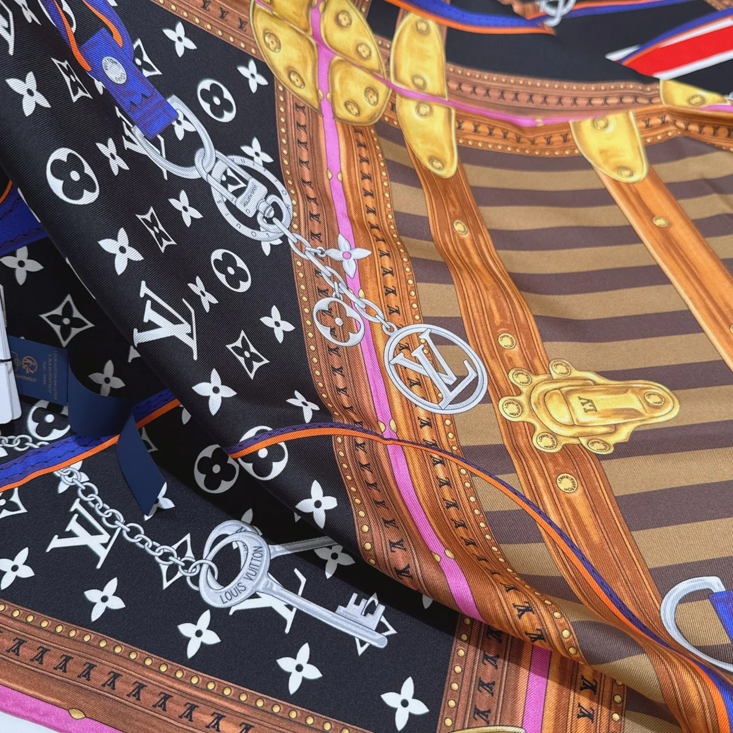 Шарфы Louis Vuitton 14514917