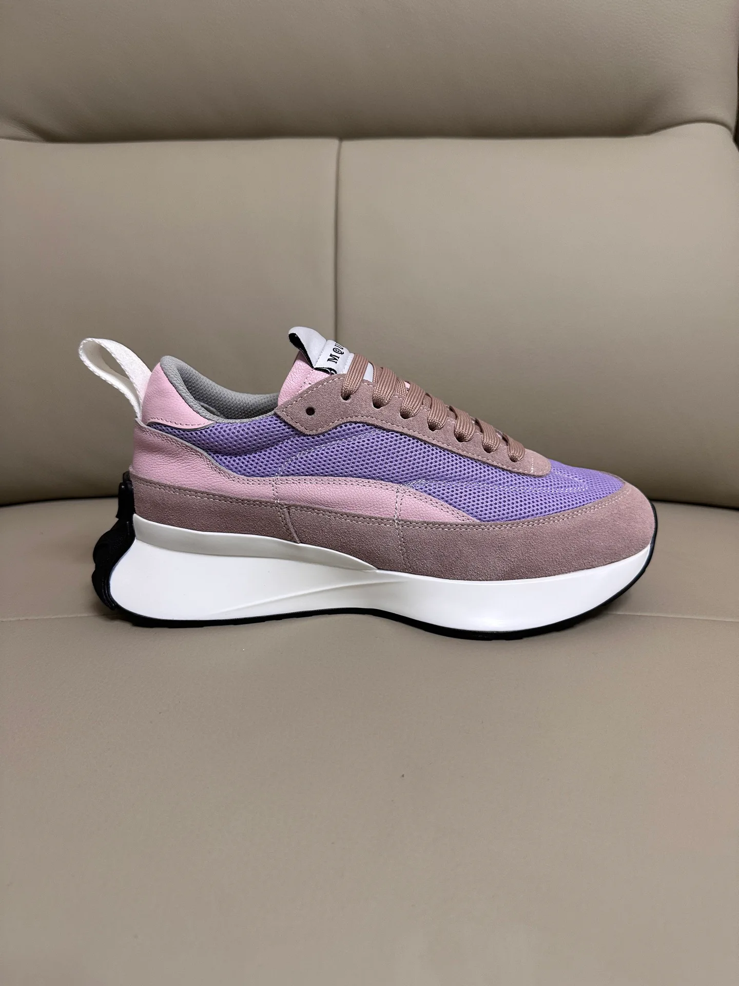 Кроссовки Женские Alexander Mcqueen 18616737