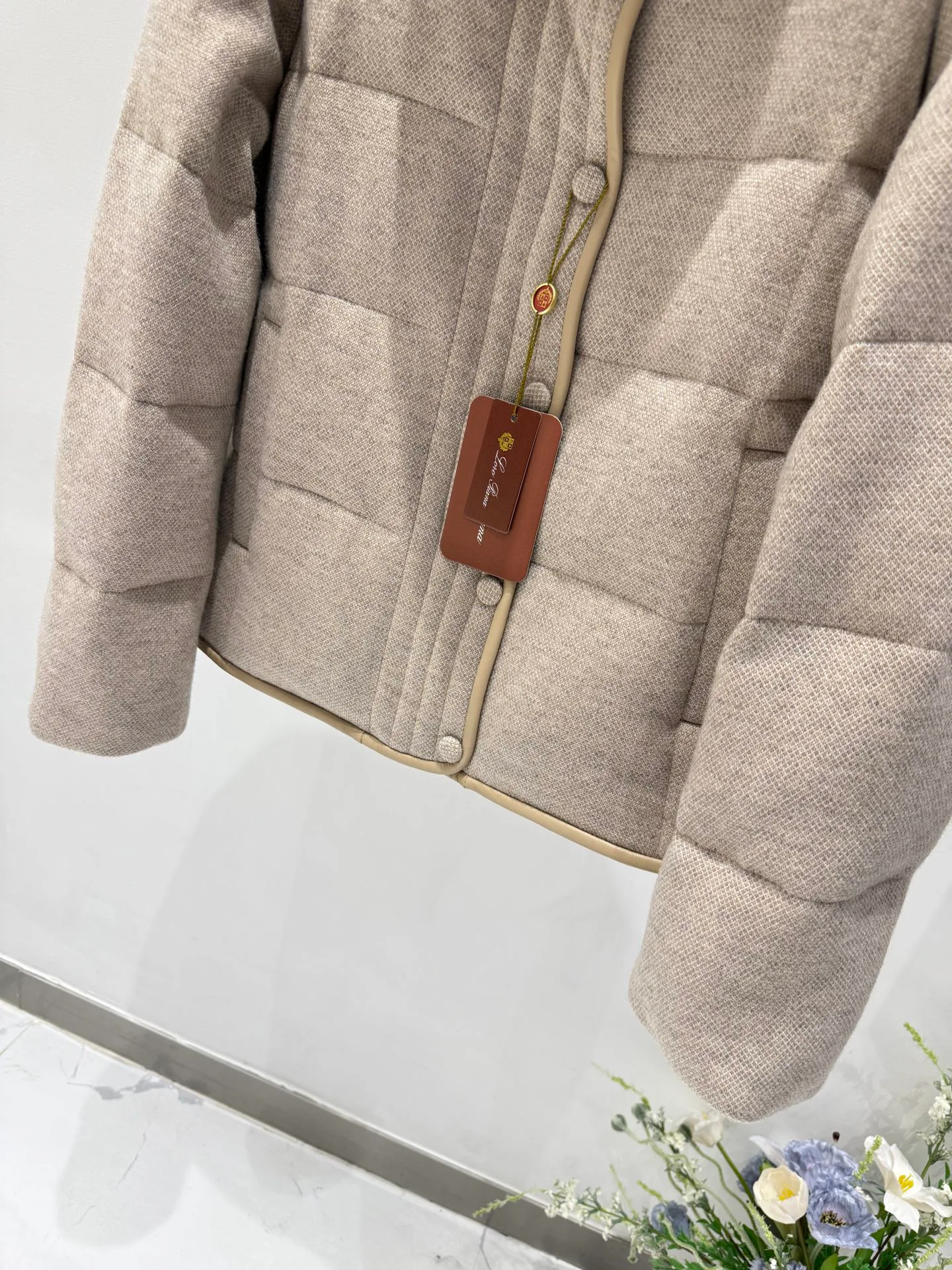 Куртки И Пуховики Женские Loro Piana 18699889