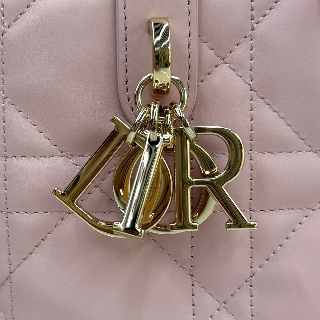 Классические Сумки Женские Christian Dior 11905693