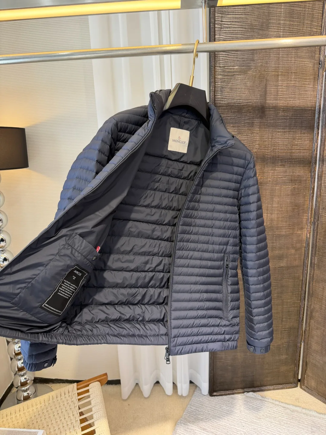 Куртки И Пуховики Женские Moncler 18470640