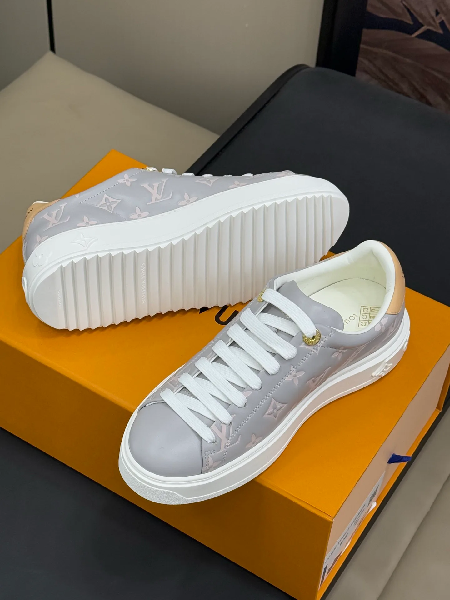 Кеды Женские Louis Vuitton 18397