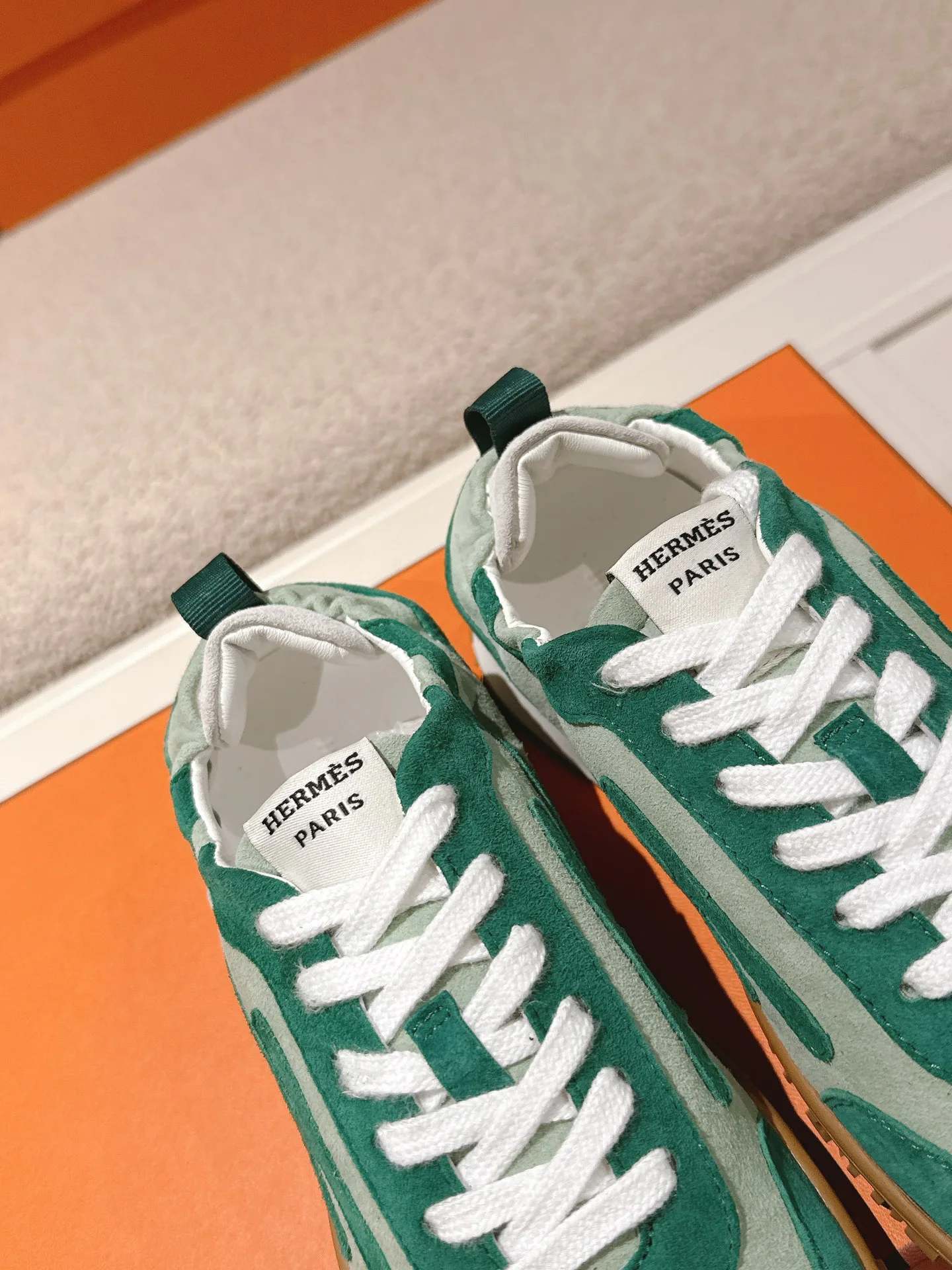 Кроссовки Женские Hermes 1279974