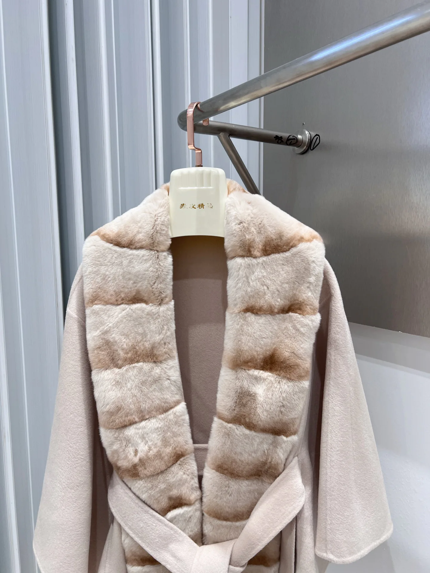 Пальто Женские Loro Piana 18734829