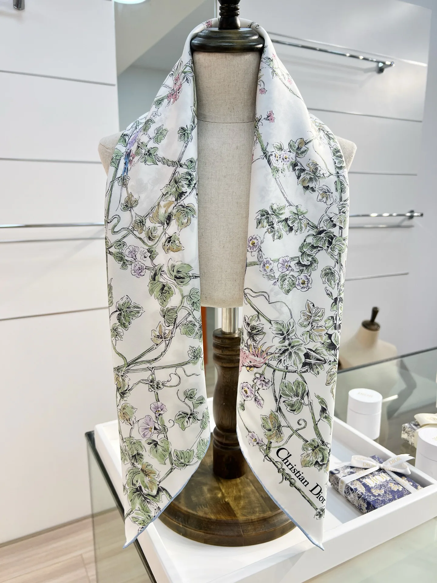 Платки Christian Dior 12763097