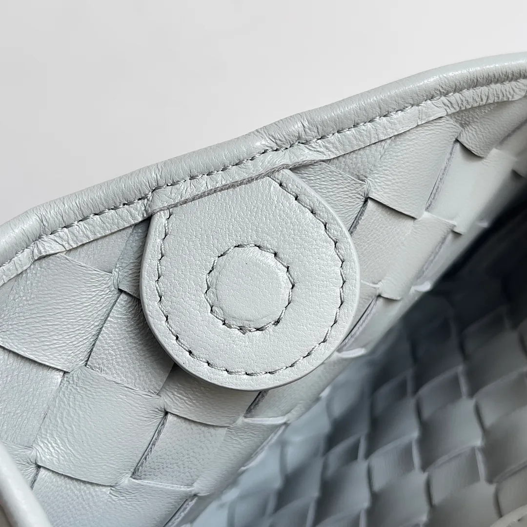 Клатчи Женские Bottega Veneta 12788325