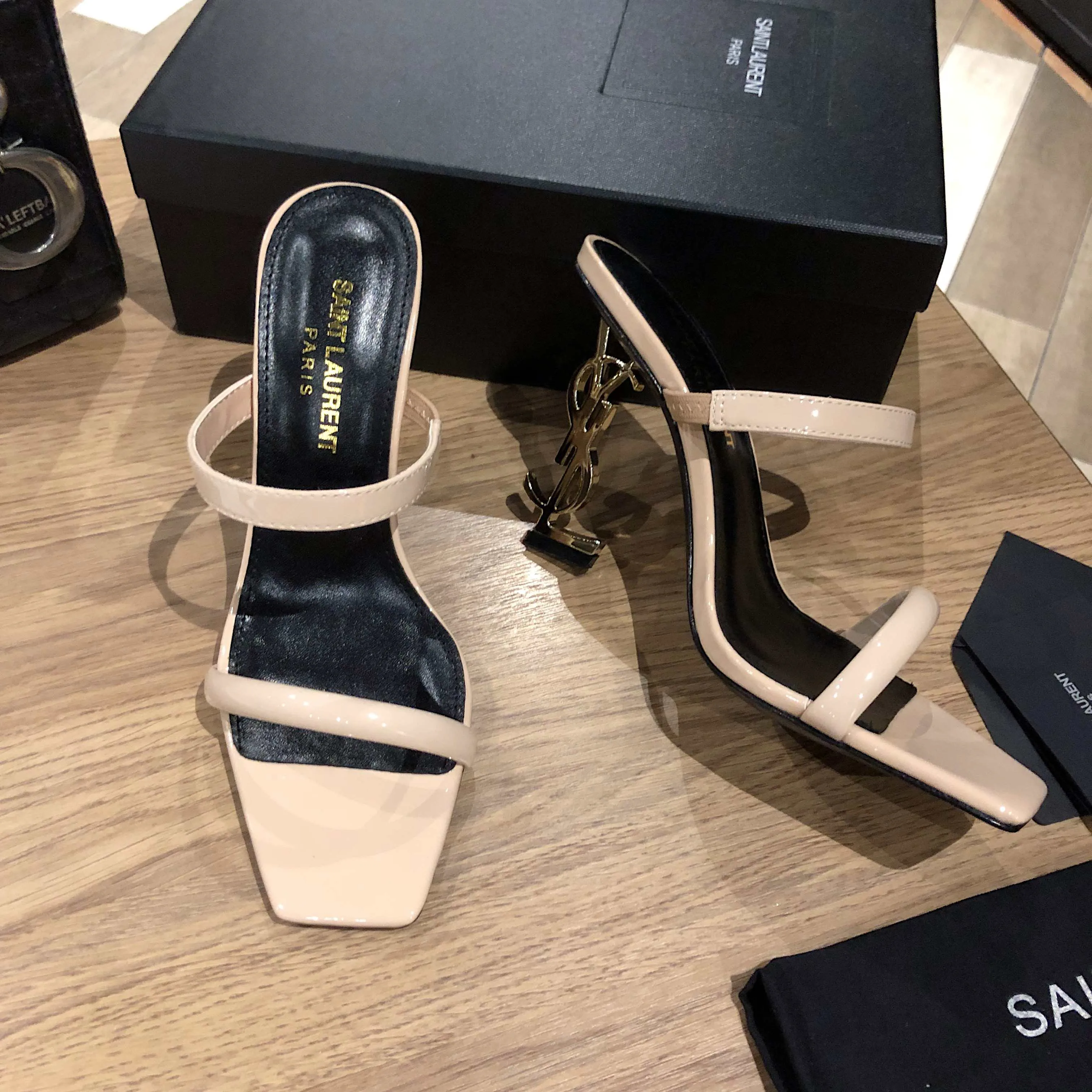 Босоножки Женские Saint Laurent 11220496