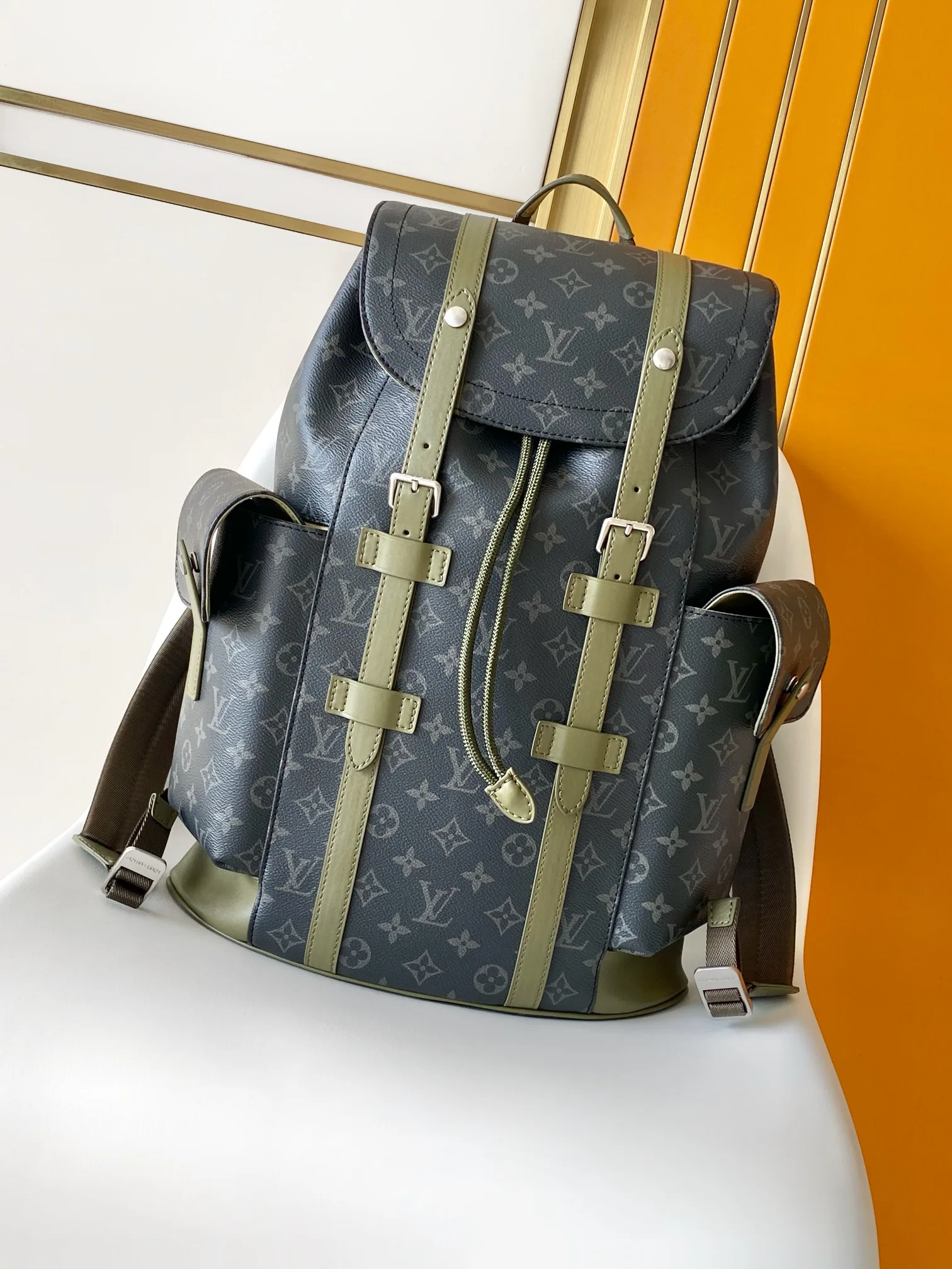 Рюкзаки Женские Louis Vuitton 17483338