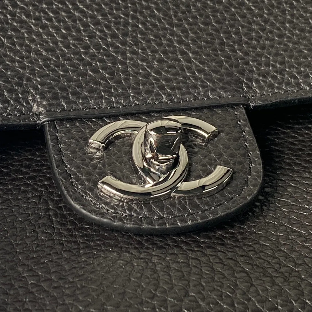 Классические Сумки Женские Chanel 18207826