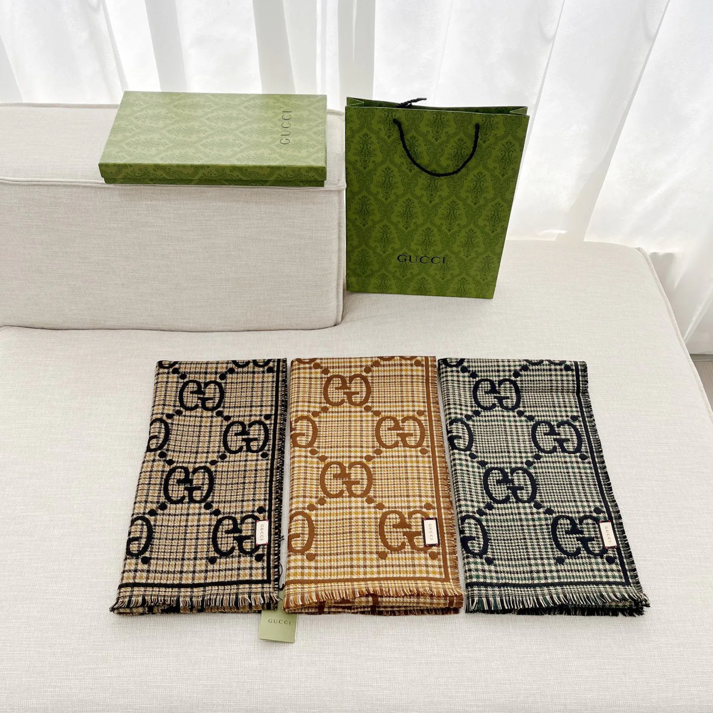 Шарфы Gucci 437866