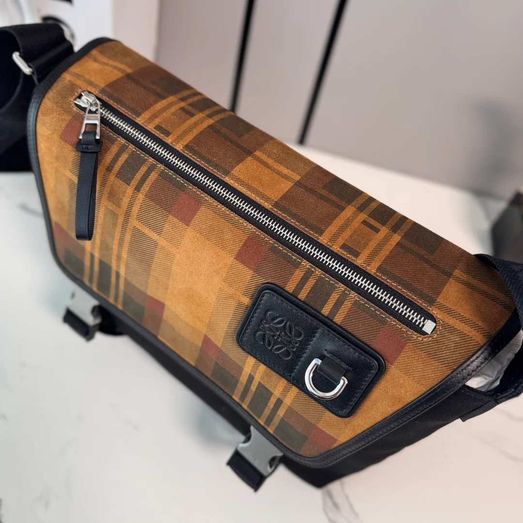 Сумки На Ремне Женские Loewe 11699858