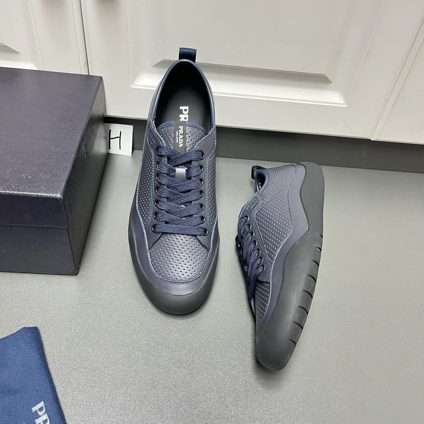 Кроссовки Мужские Prada 19417666