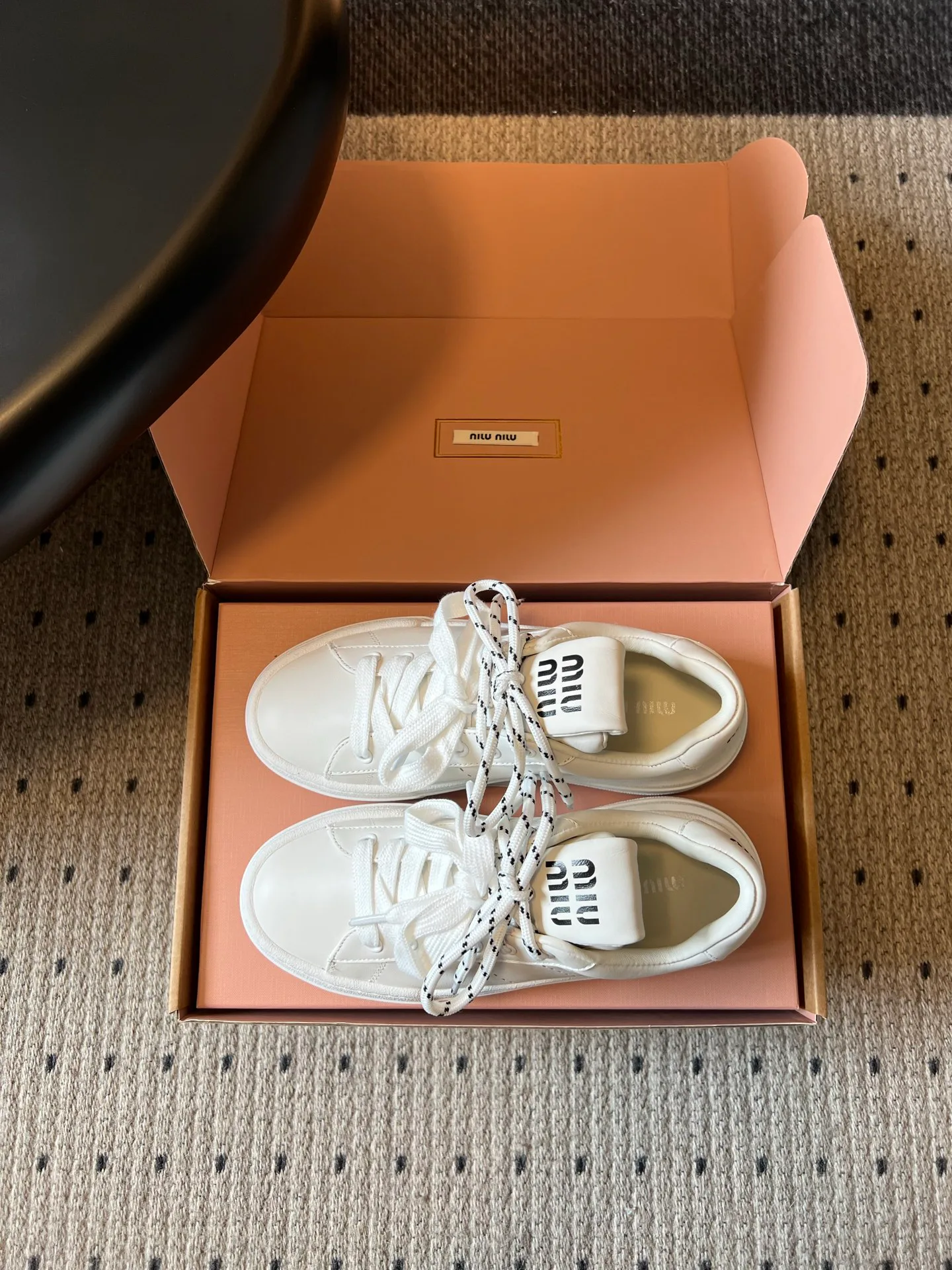 Кроссовки Женские Miu Miu 18120970