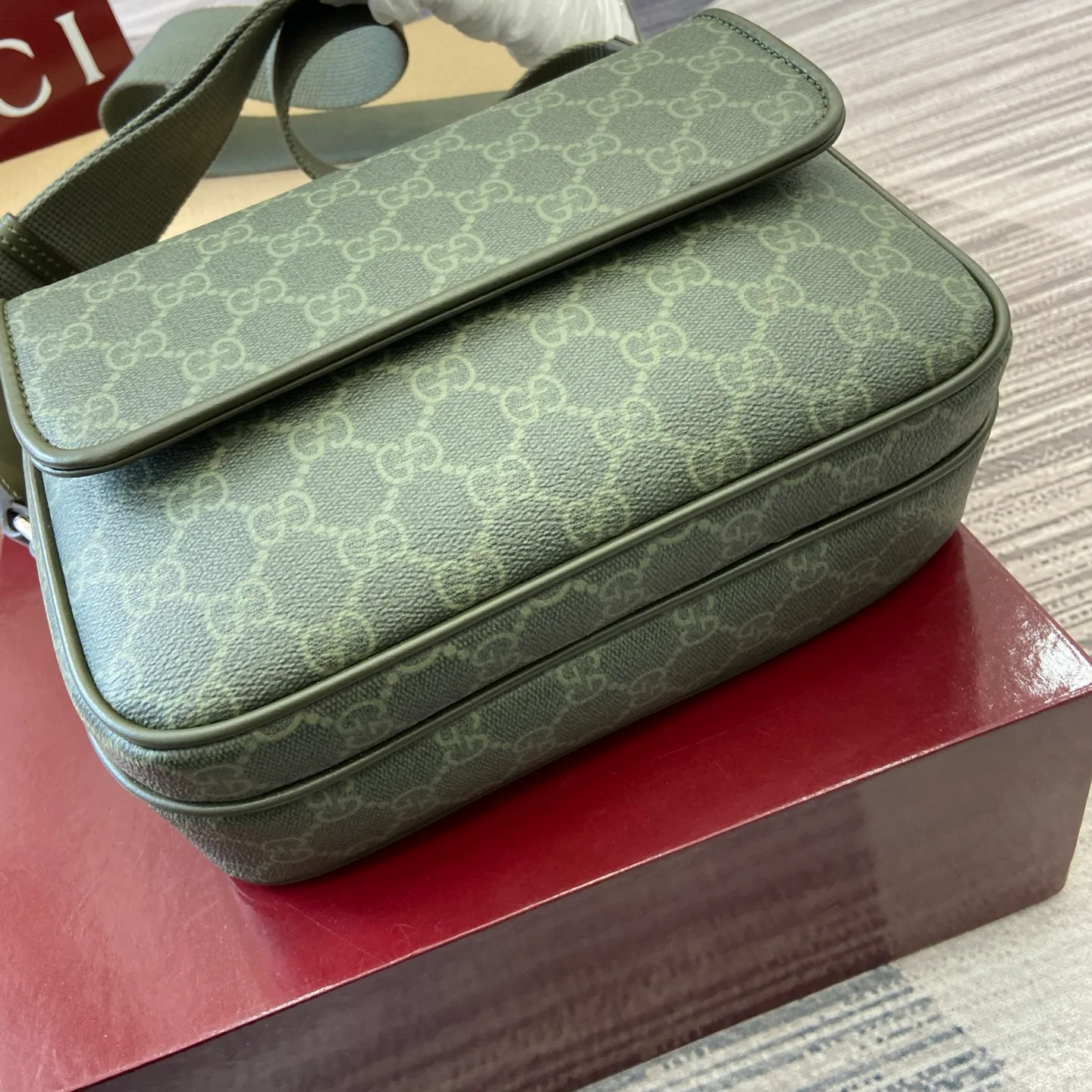 Классические Сумки Женские Gucci 11488763