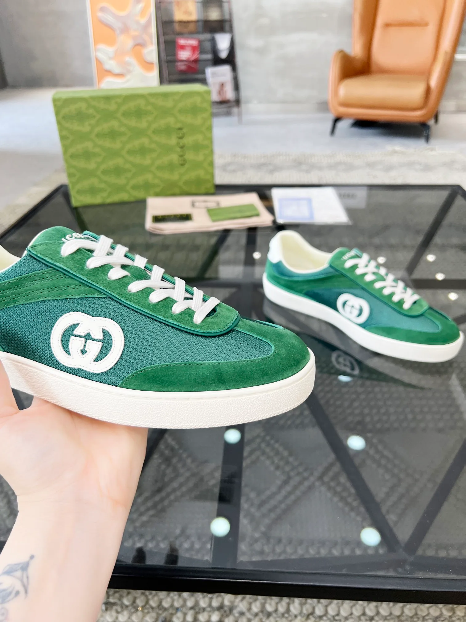 Кроссовки Женские Gucci 13126