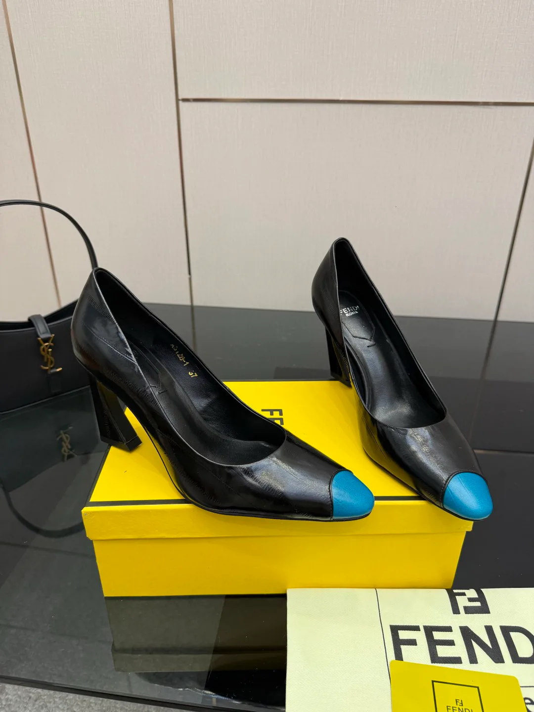 Туфли Женские Fendi 11579012